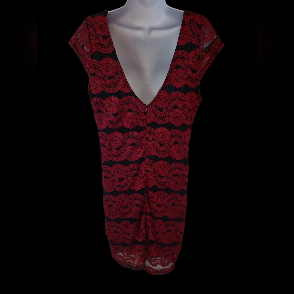 Toto Collection Red and Black Lace Dress Size 2XL - Picture 2 of 4